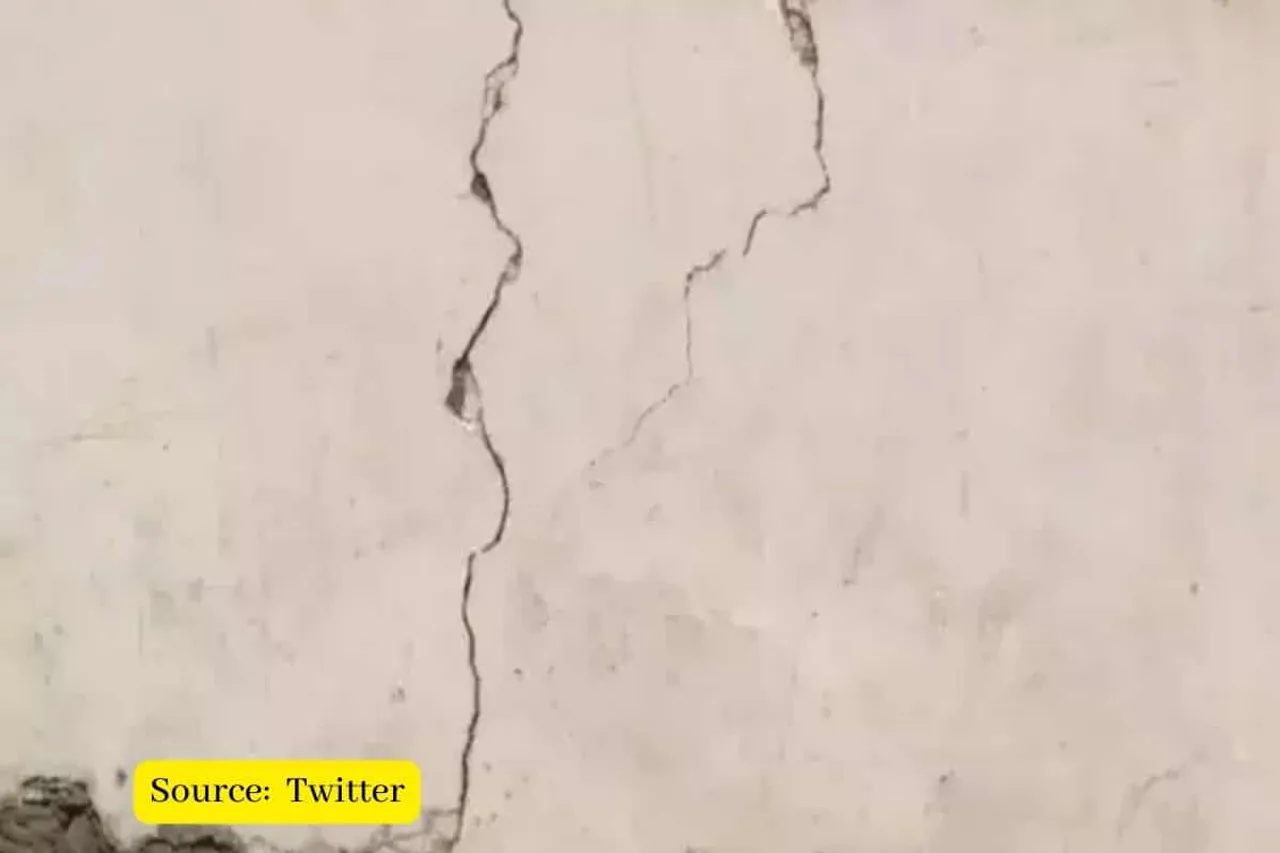 Panic grips Chamoli village after cracks appear