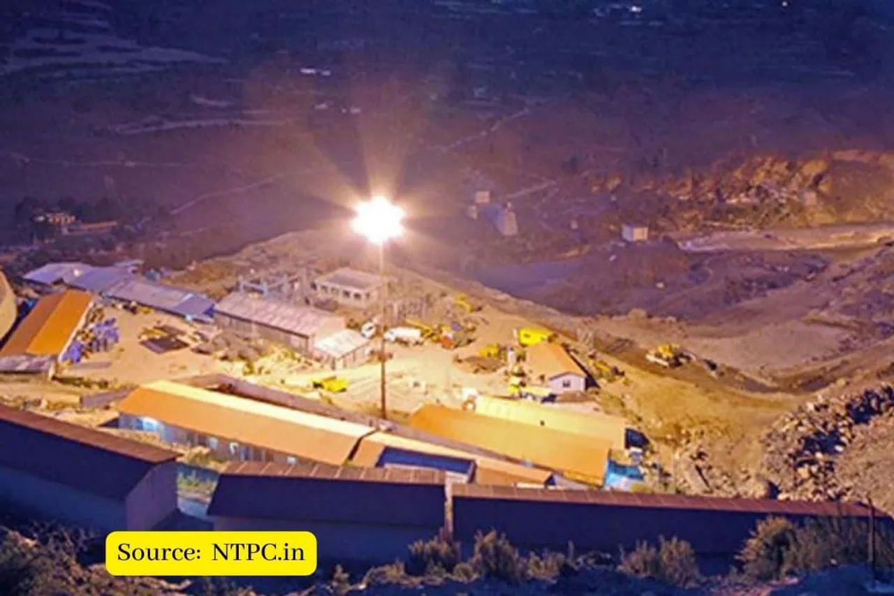 What did power minister say on hydropower projects in Chamoli district?