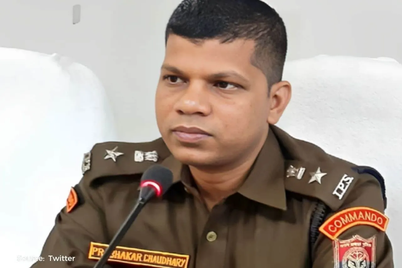 Who is IPS Prabhakar Chaudhary transferred 31st time in 11 years of Job?
