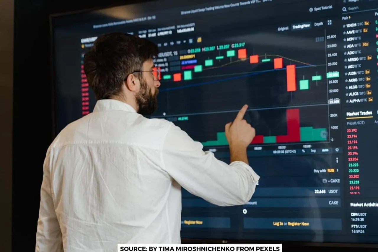 how to become a data analyst