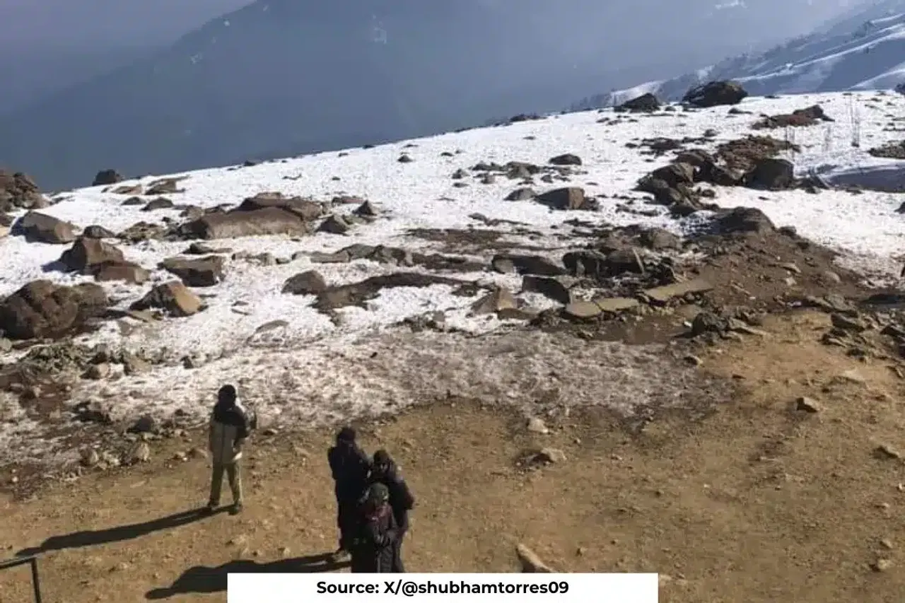 How Snow cease impacting Kashmir's adventure sports industry
