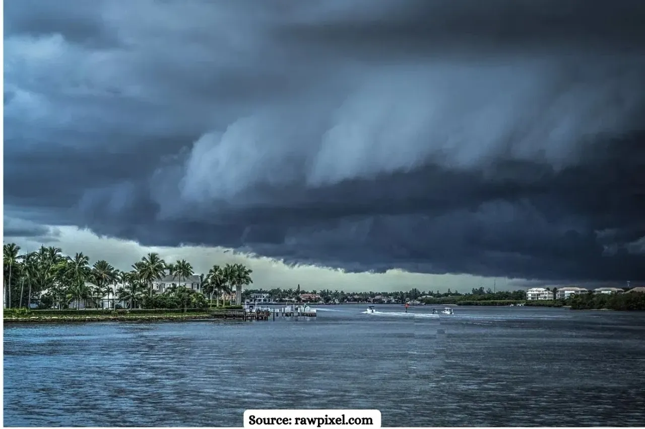 Hurricanes are so strong, scientists want to add a 6th category