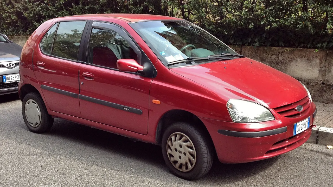 Pre-facelift Tata Indica