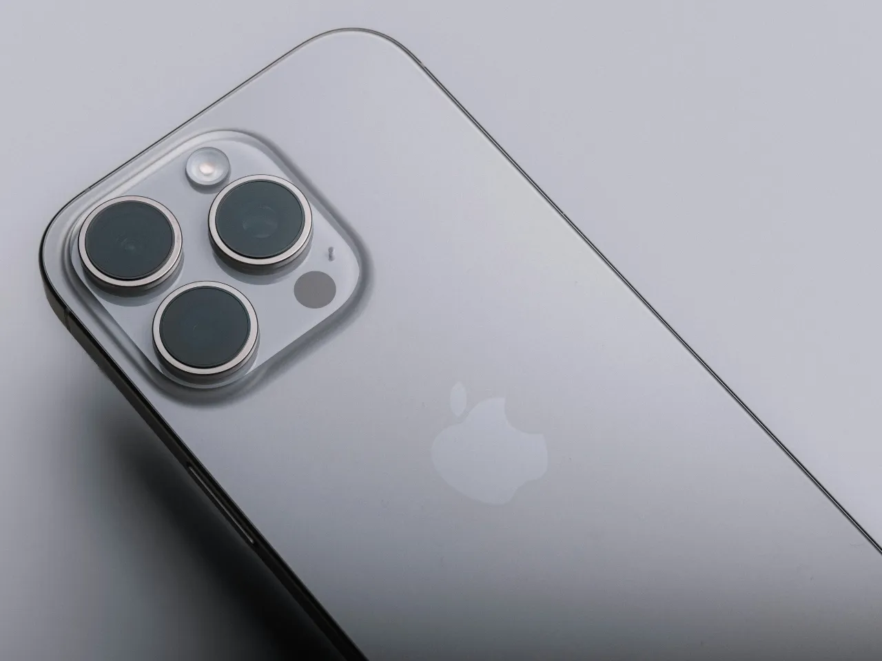 iPhone 16 Pro