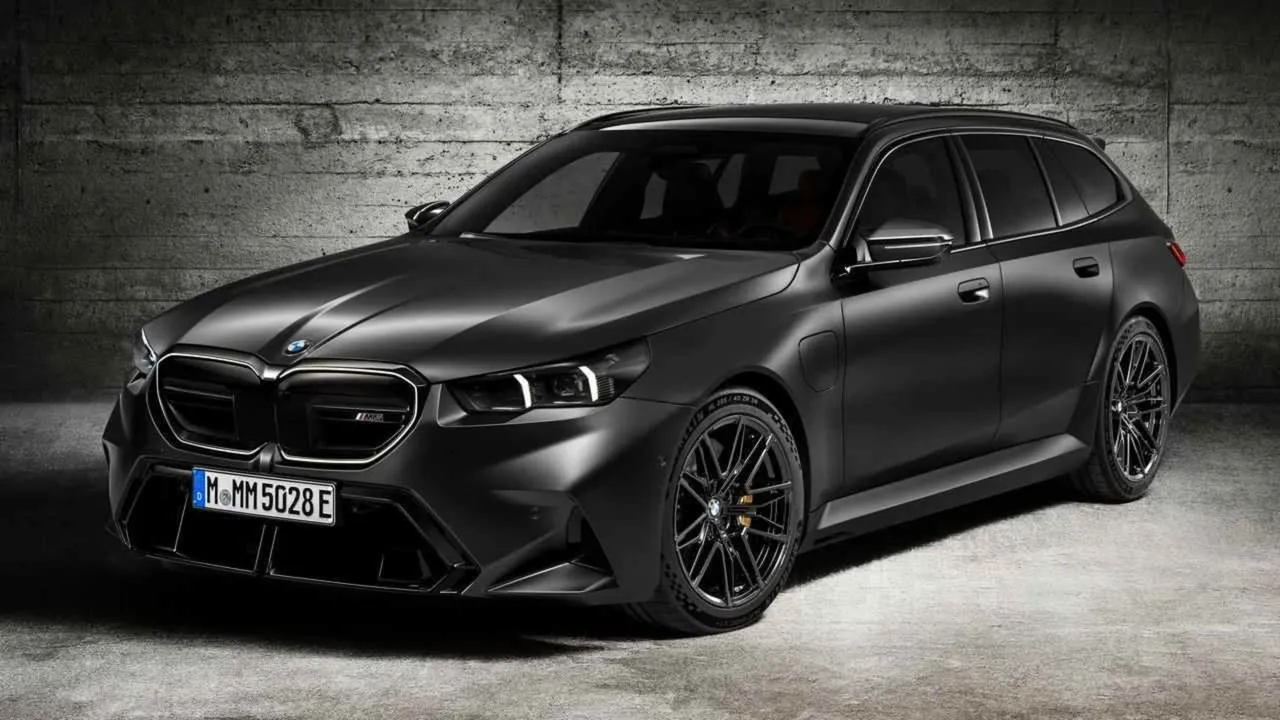 BMW M5 Touring G99 Front
