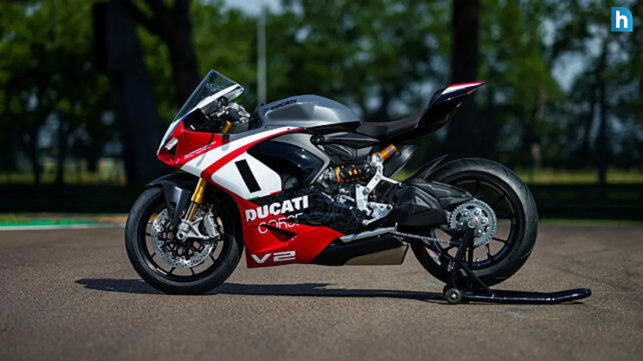 Ducati Panigale V2 Superquadro Final Edition