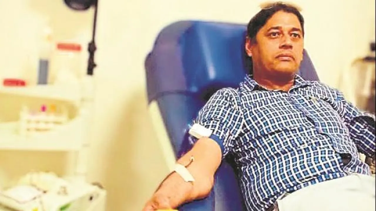 इस मुस्लिम युवक ने रोज़ा तोड़ बचायी एक अंजान हिन्दू की जान, रक्तदान करने के लिए खाया खाना!