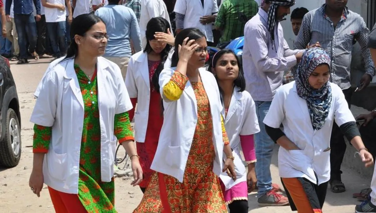 मध्य प्रदेश मेडिकल यूनिवर्सिटी का अनोखा फैसला, 'हिंगलिश' में परीक्षा लिख सकते हैं छात्र