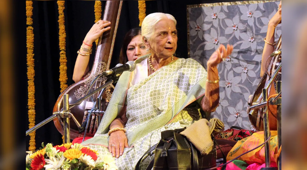 गिरिजा देवी : 15 साल में विवाहित, बनारस की एक साधारण गृहणी से 'ठुमरी की रानी' बनने का सफ़र