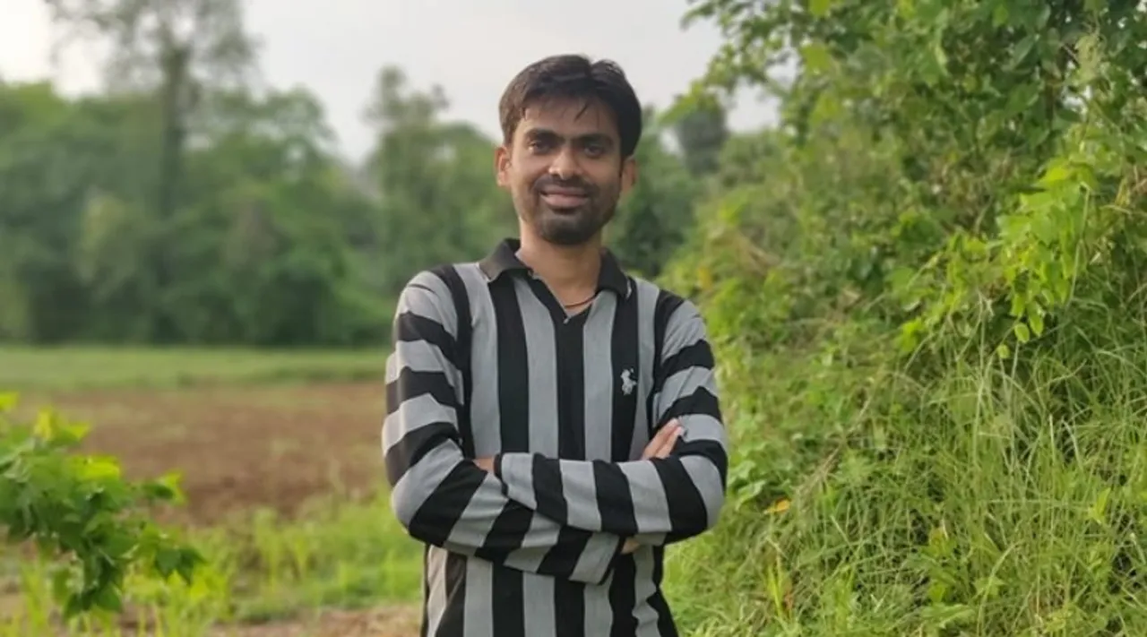 MNC की नौकरी ठुकरा, उड़ीसा-बिहार के किसानों की ज़िंदगी बदलने में जुटा है यह IIT ग्रेजुएट!
