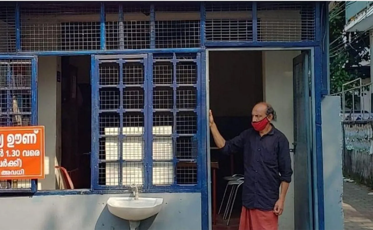 “जरूरतमंदों को पैसे देने के बजाय, खाना देना बेहतर…” मिलिए कोच्चि के इस प्रेरक चायवाले से!
