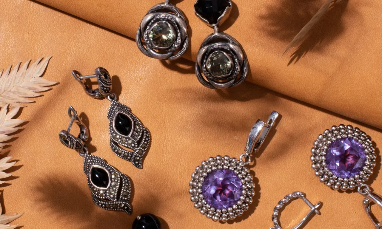 Jewelery 