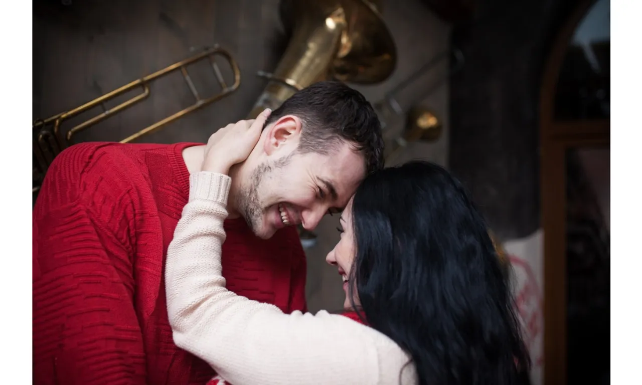 5 Best Ways To Maintain Romance And Passion In a Relationship