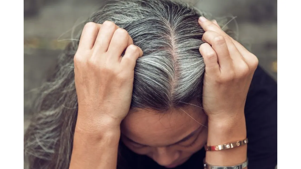 Get Rid Of Repeated Coloring Of White Hair By Using This Home Remedy