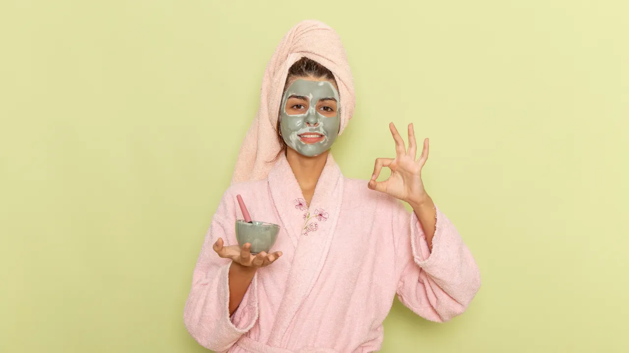 In This Heat, Cool Your Skin Naturally With Homemade Cooling Face Pack