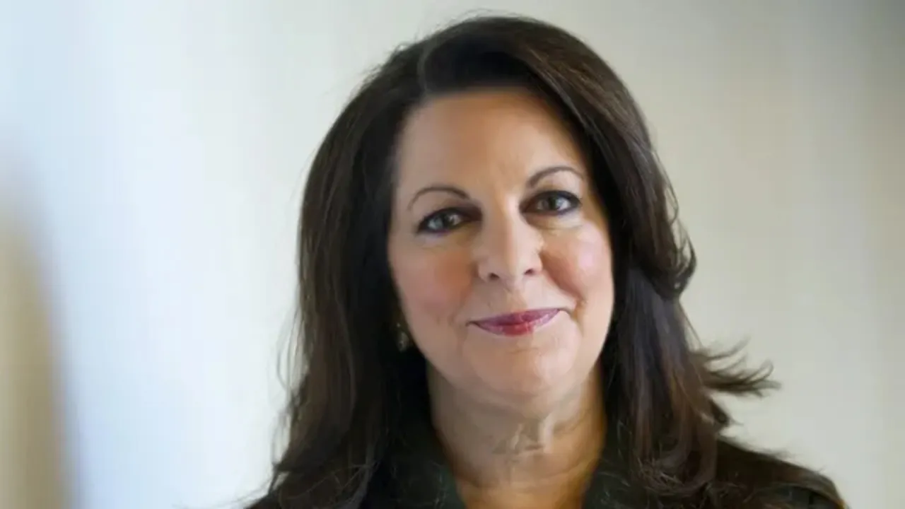 Julia Stewart Turned Career Rejection into the Biggest Restaurant Takeover