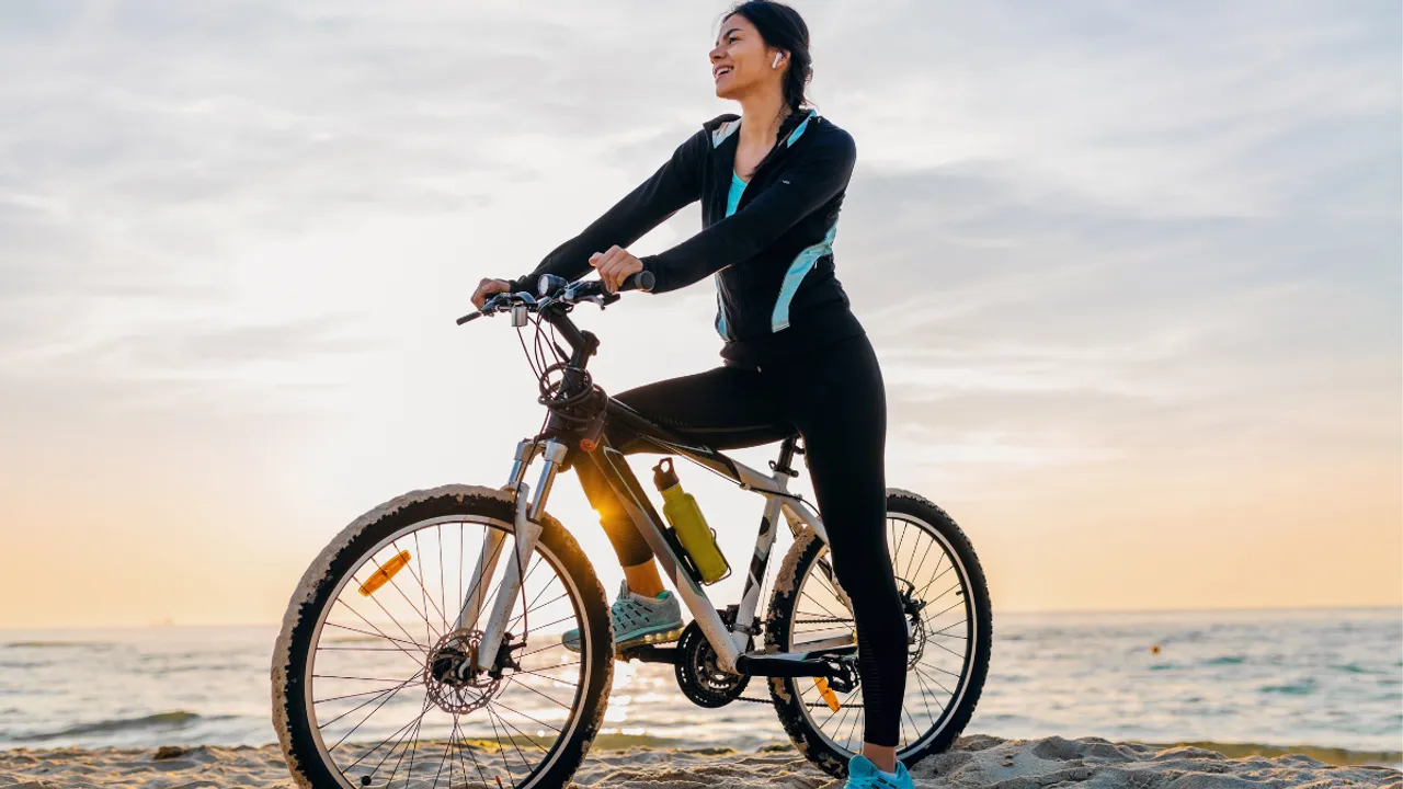cycling freepik.