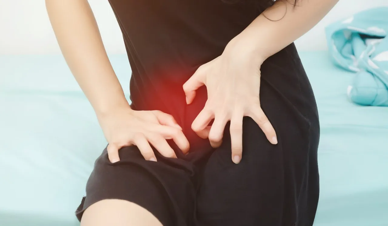 itching 0000. png