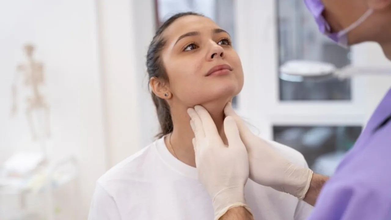 thyroid (Freepik)