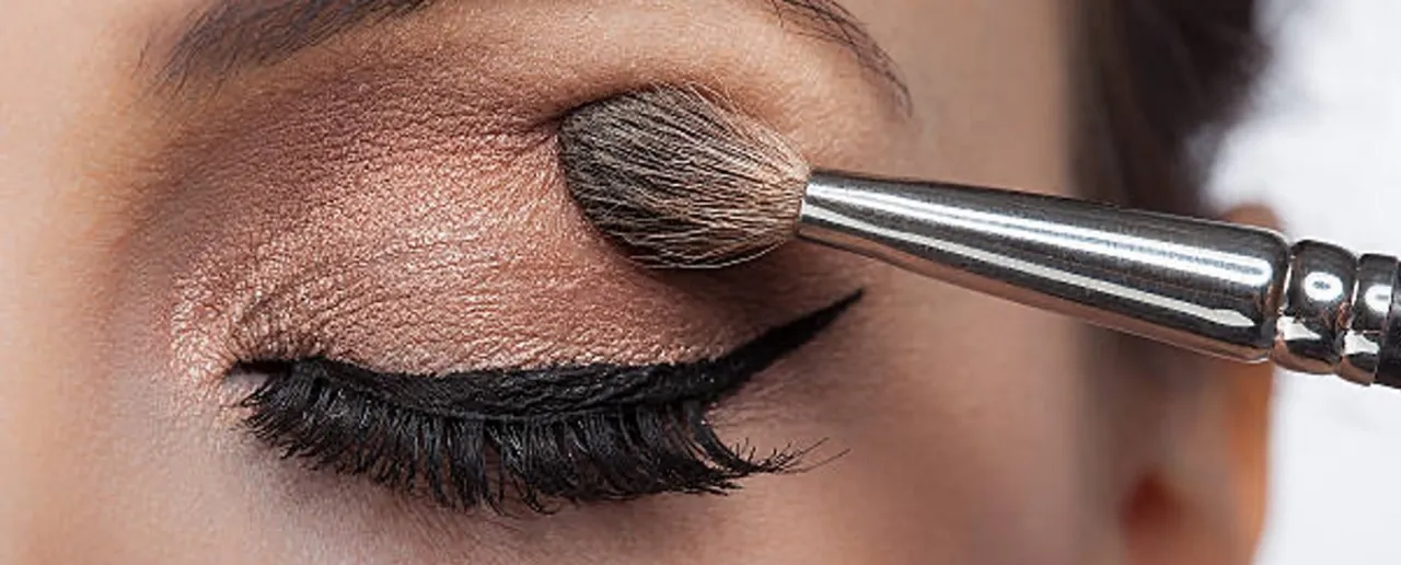 Makeup  .png