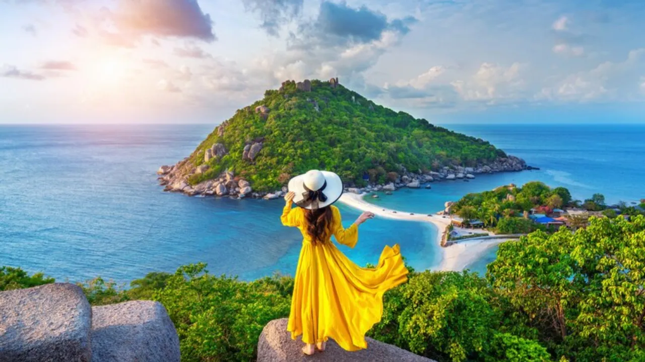 travel (freepik)