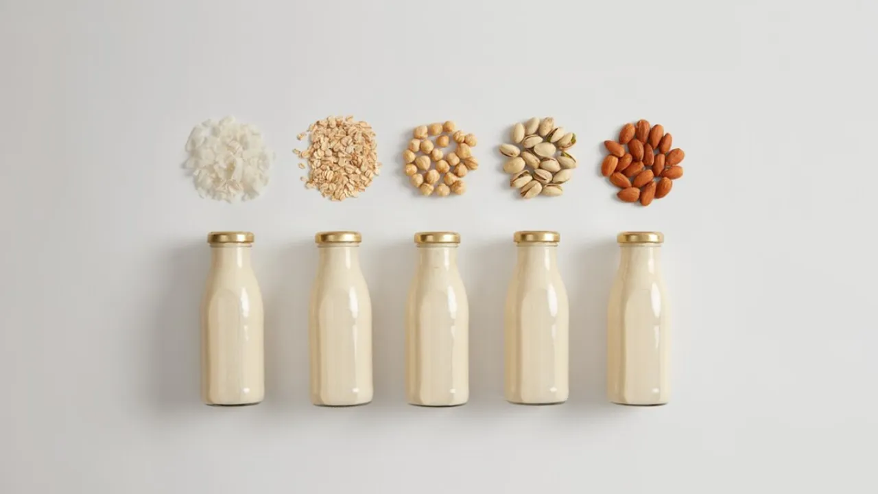 Plant Based Milk (Freepik)