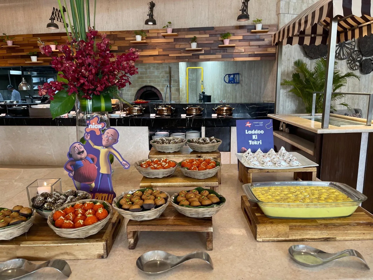 Nick Brunch At Courtyard Mumbai  1