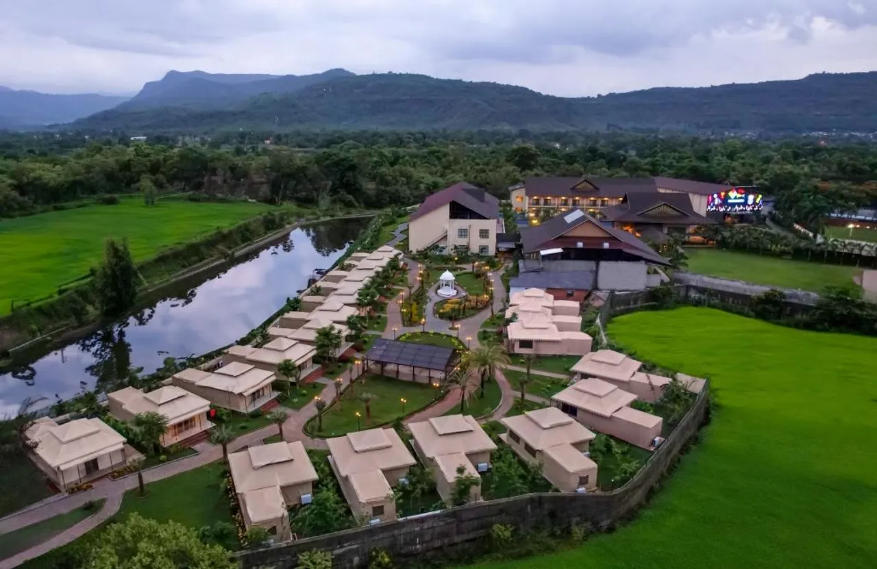 1Radisson Blu Plaza, Karjat