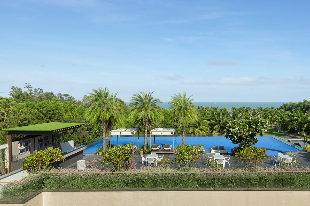 Sheraton MAASC Pool