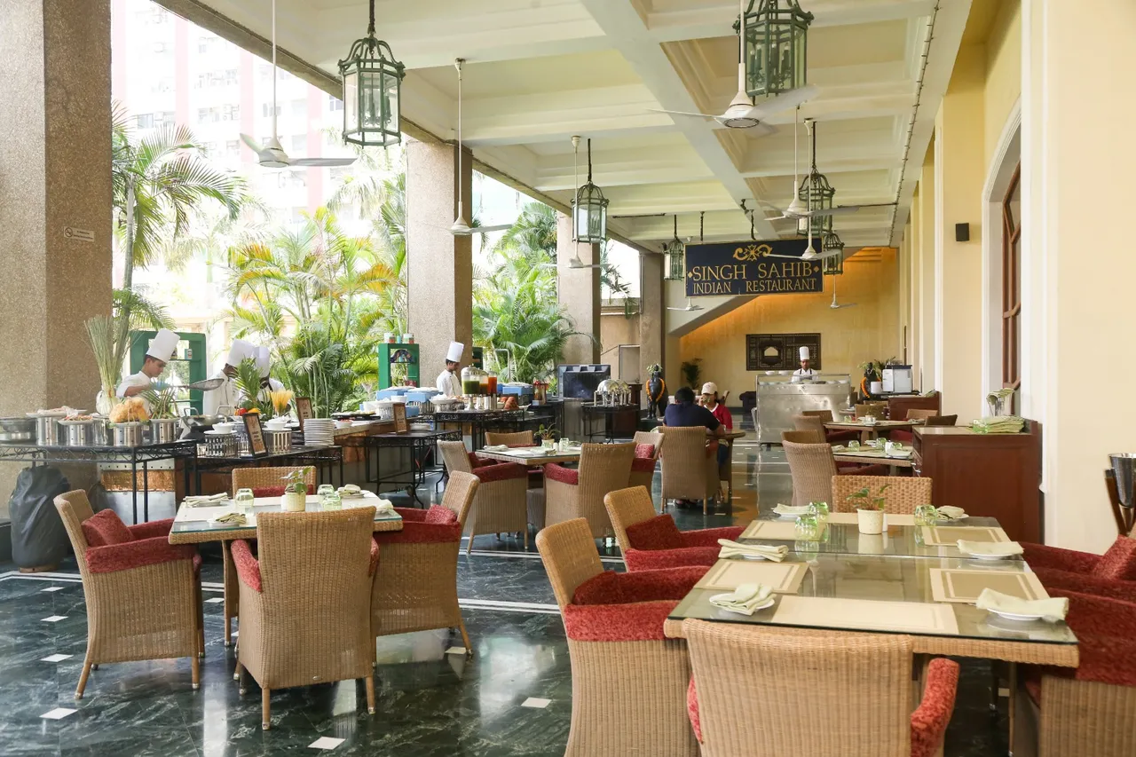 Eros Hotel image 1