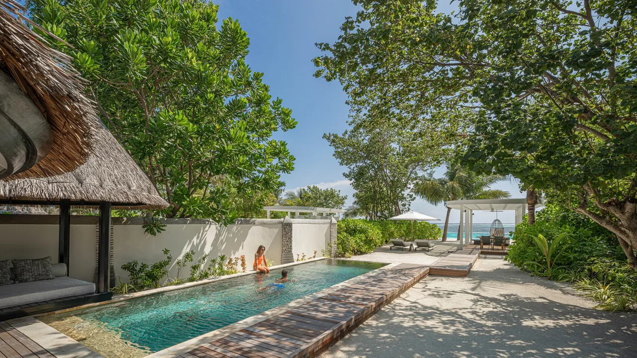 Four Seasons Resort Maldives at Kuda Huraa 5