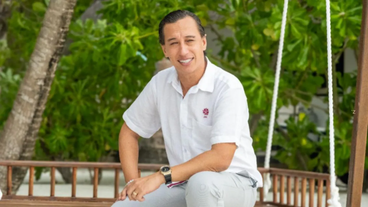 Angsana Velavaru Jan Lorenzen hospibuz hospitality lexis