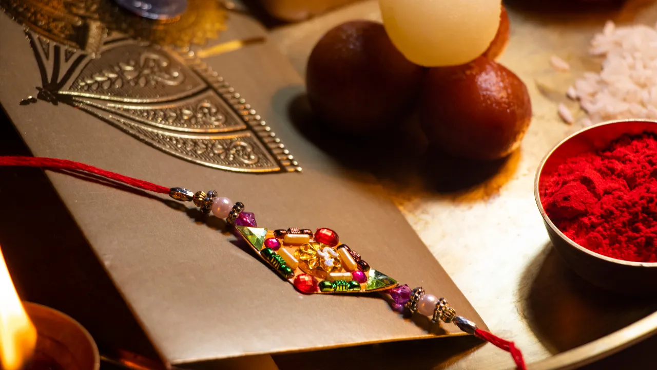 Celebrate Rakshabandhan with Love Hotel Offers Packages and Customized Hampers