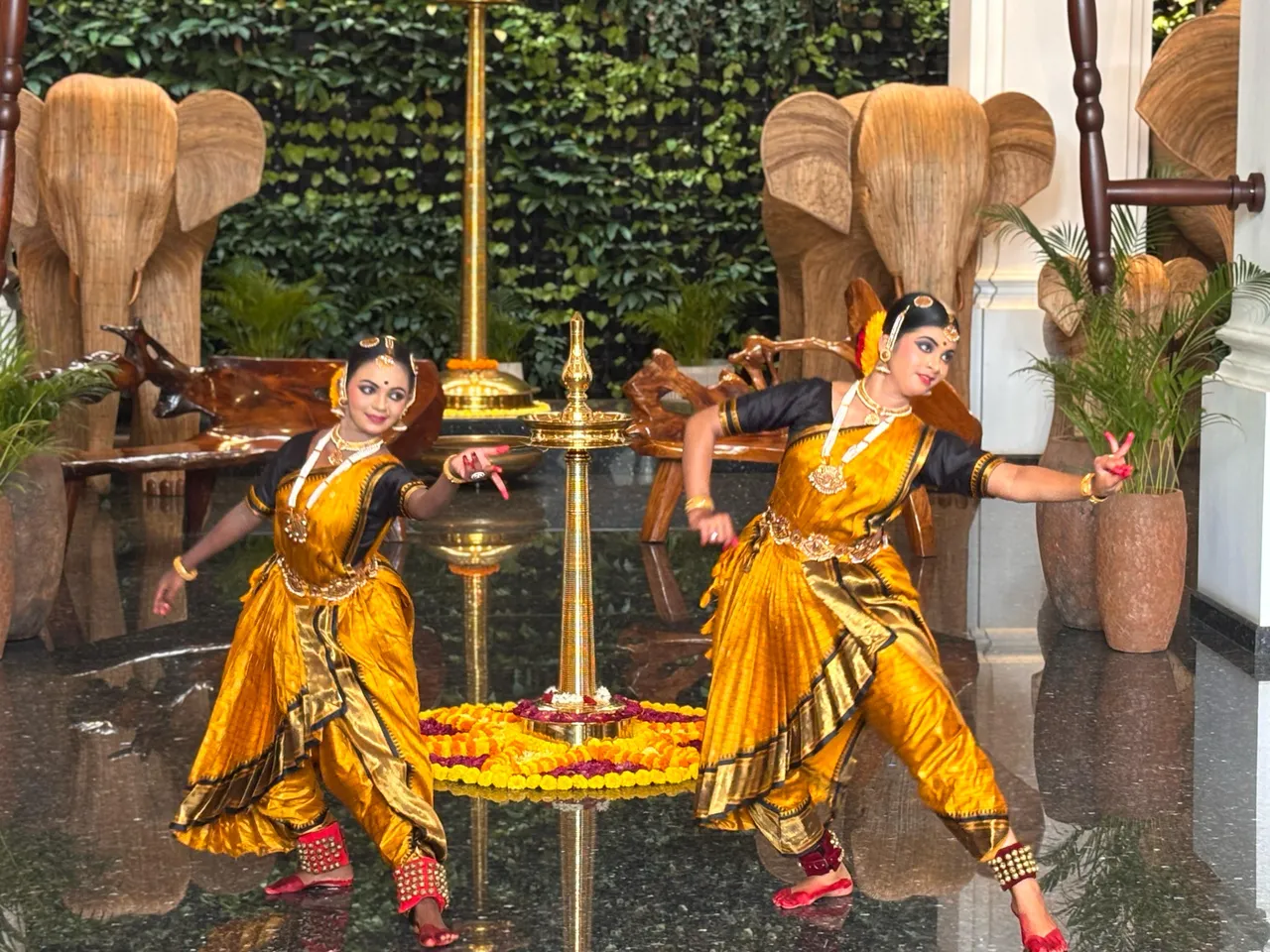 Mohiniattam at Gateway Bekal