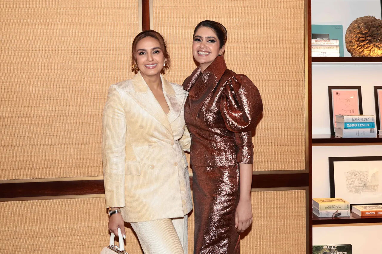 Huma Qureshi and Kulsum Shadab Wahab 3