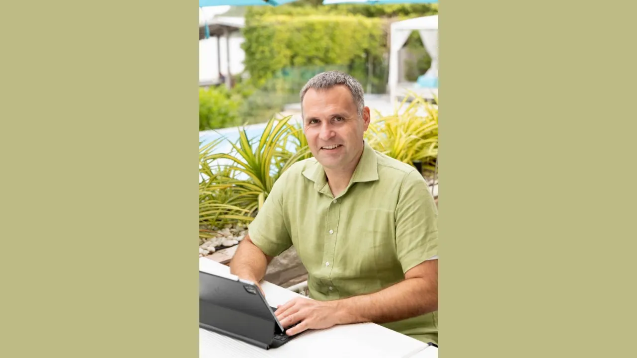 JATI  Stephan Rohrer hospibuz hospitality lexis