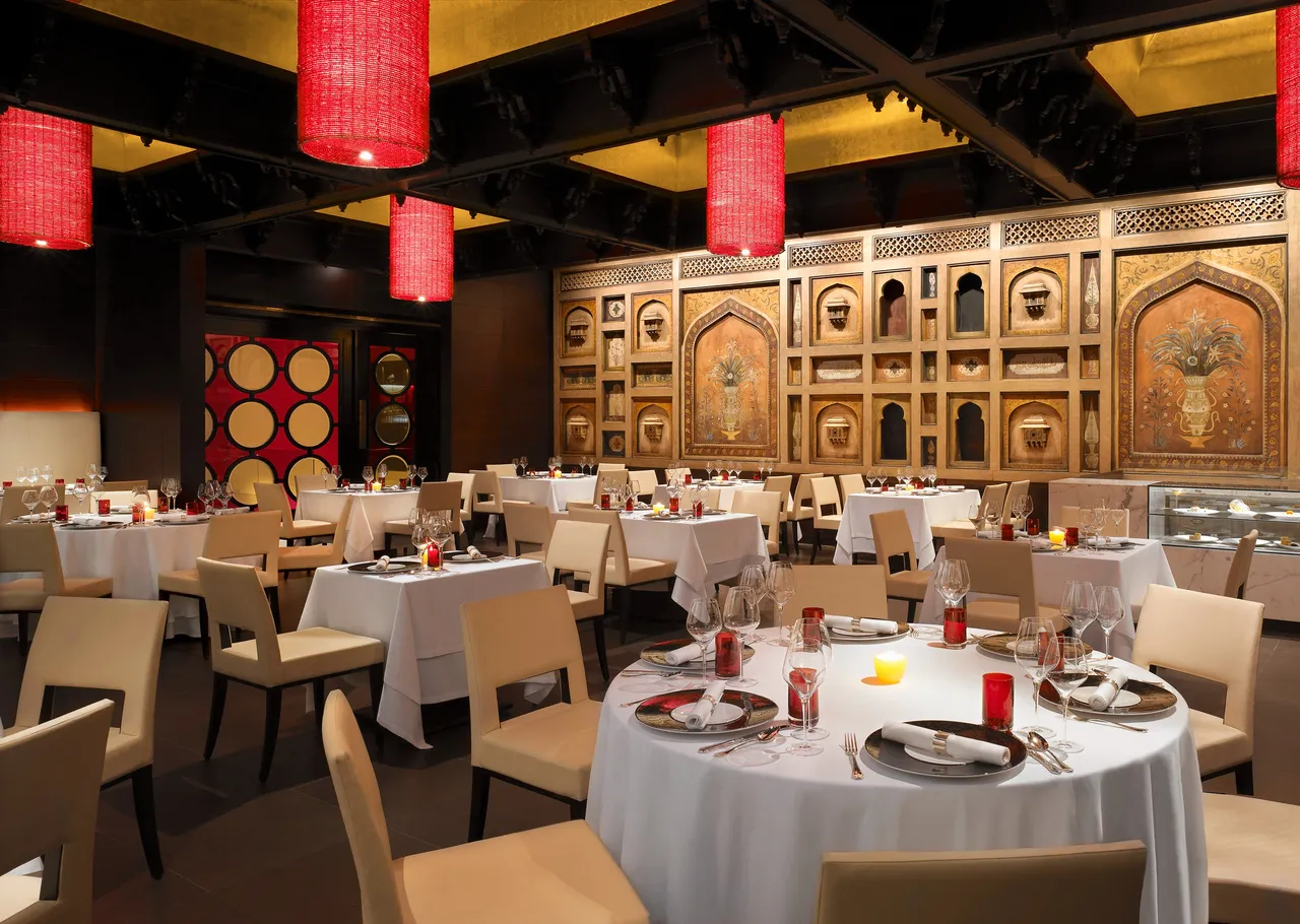 Taj Mahal, New Delhi - Varq