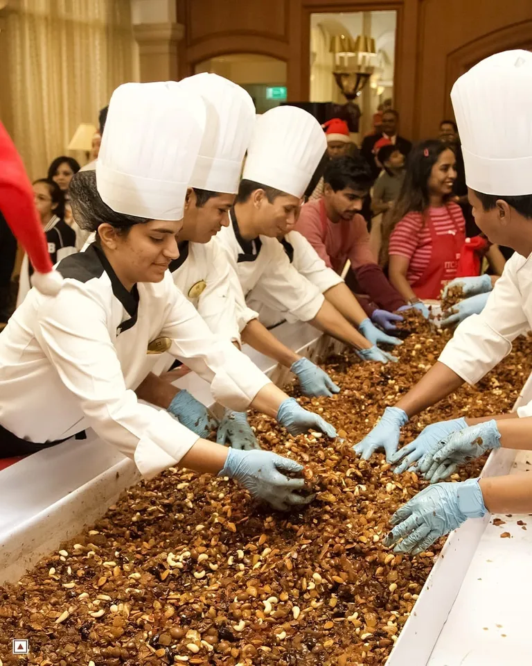 ITC Grand Central Mumbai - Cake Mixing