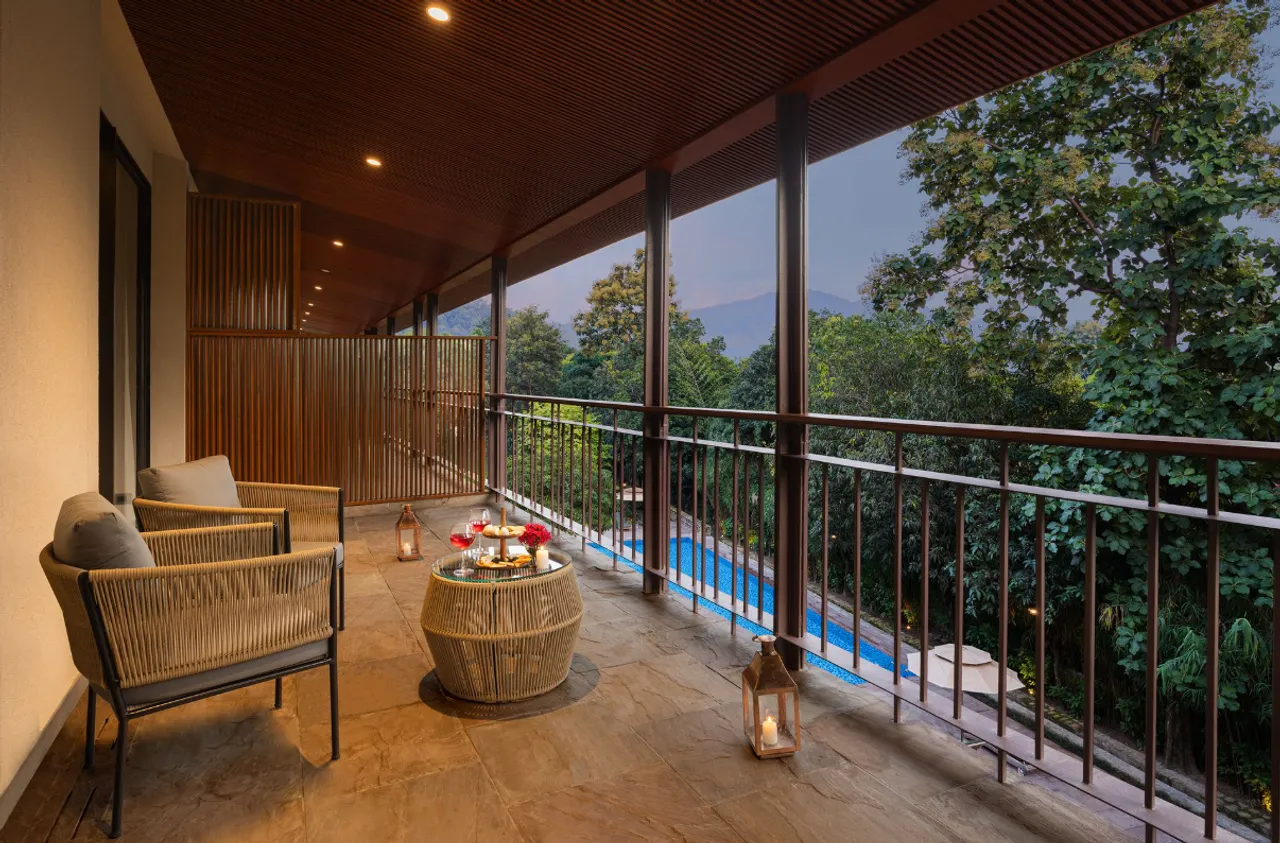 Santuary Suites- The Riverview Retreat 1