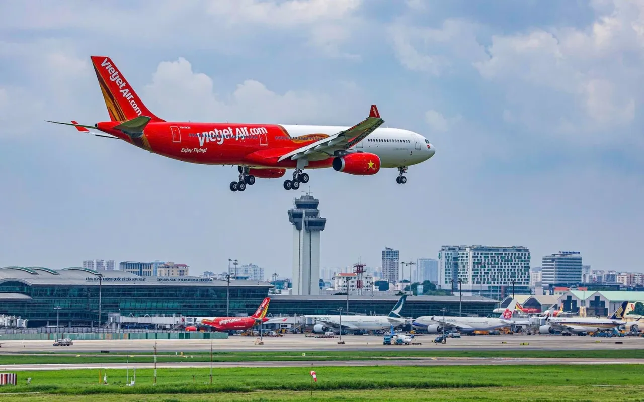 Vietjet aircraft (3)