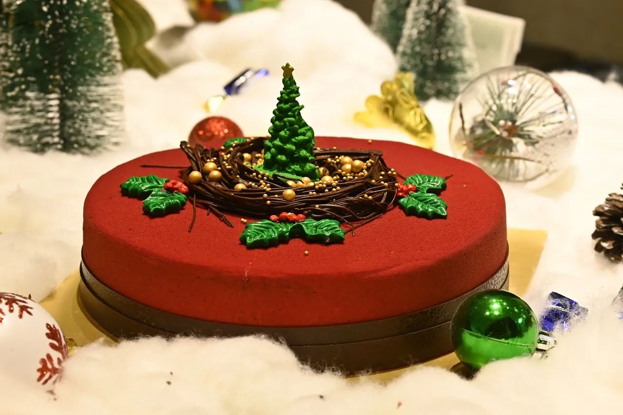 Listing Image - Christmas Hampers  Taj West End Bengaluru