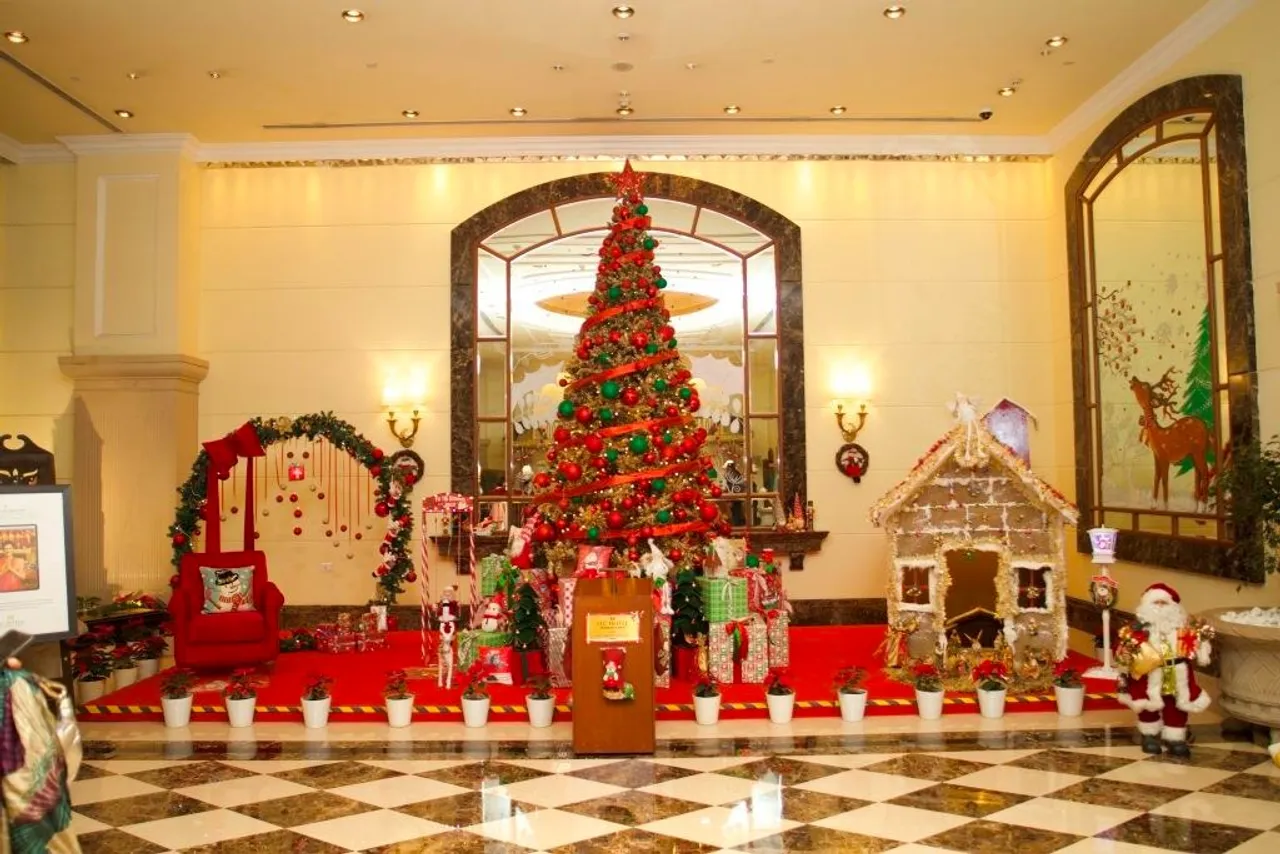 X MAS DECOR - ITC GRAND CENTRAL MUMBAI (1)