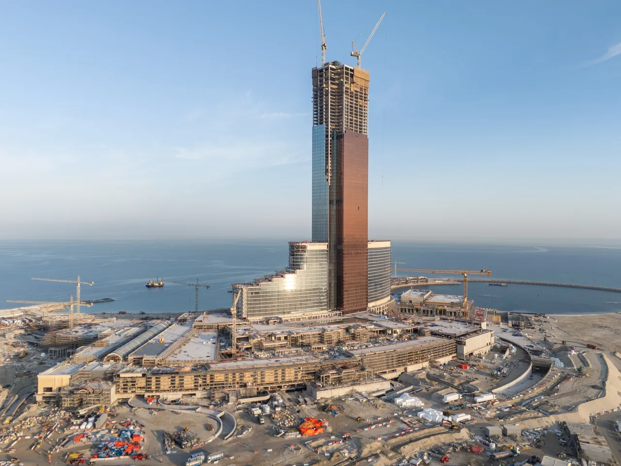 Wynn Al Marjan Island_Topping Out(SSW) (1)