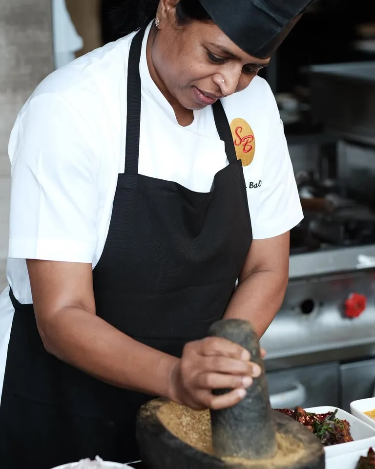 𝐈𝐧𝐝𝐮𝐥𝐠𝐞 𝐢𝐧 𝐭𝐡𝐞 𝐞𝐧𝐜𝐡𝐚𝐧𝐭𝐢𝐧𝐠 𝐜𝐮𝐥𝐢𝐧𝐚𝐫𝐲 𝐞𝐱𝐭𝐫𝐚𝐯𝐚𝐠𝐚𝐧𝐳𝐚 𝐟𝐫𝐨