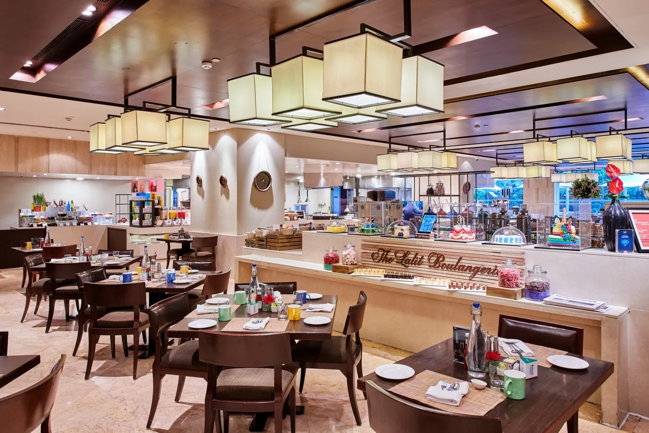 24n7 D (Rakesh Panchal).jpg