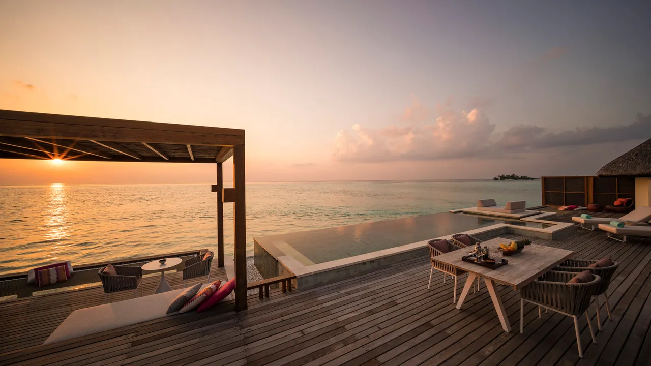 Manta Season at FS Maldives 1