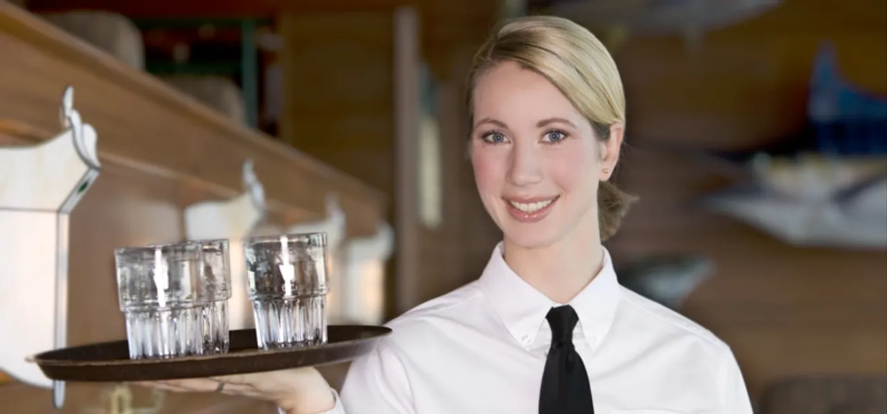 How a good staff can retain your customer