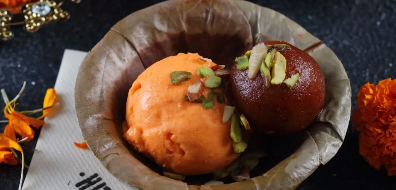 Kuch meetha hojaye this Diwali at Hitchki