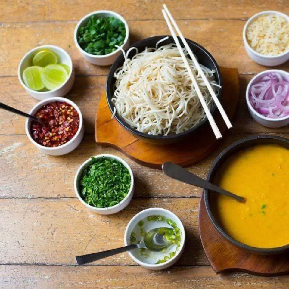 White Light Food, after conquering the FMCG space, launches its cloud kitchen to solve all catering needs!