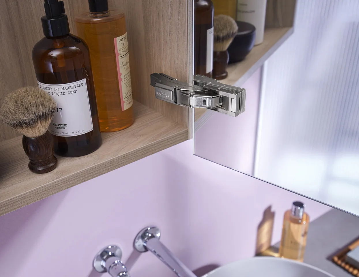 The Cristallo Hinge by BLUM for Crystal Clear Designs
